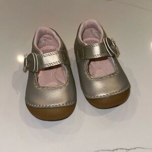 Stride Rite size 4 - new without tags